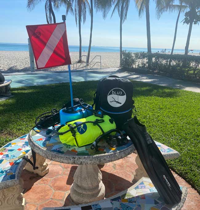 surface-supplied air (tankless) diving unit